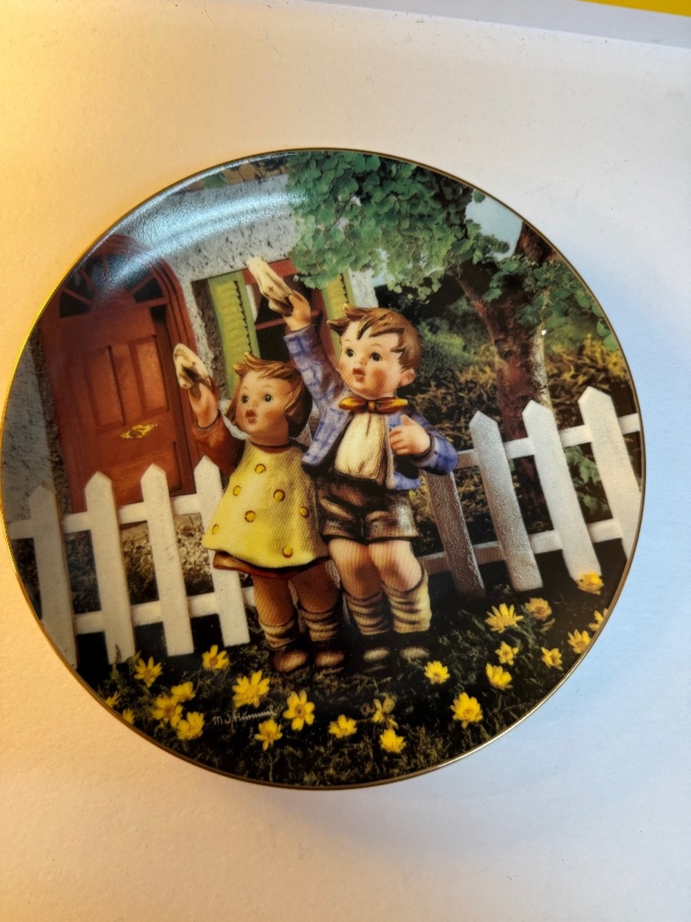 Hummel plate, come back soon